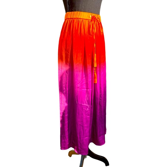 Colorful & Soft Flowing Skirt by Stylus size PXL - Picture 2 of 3
